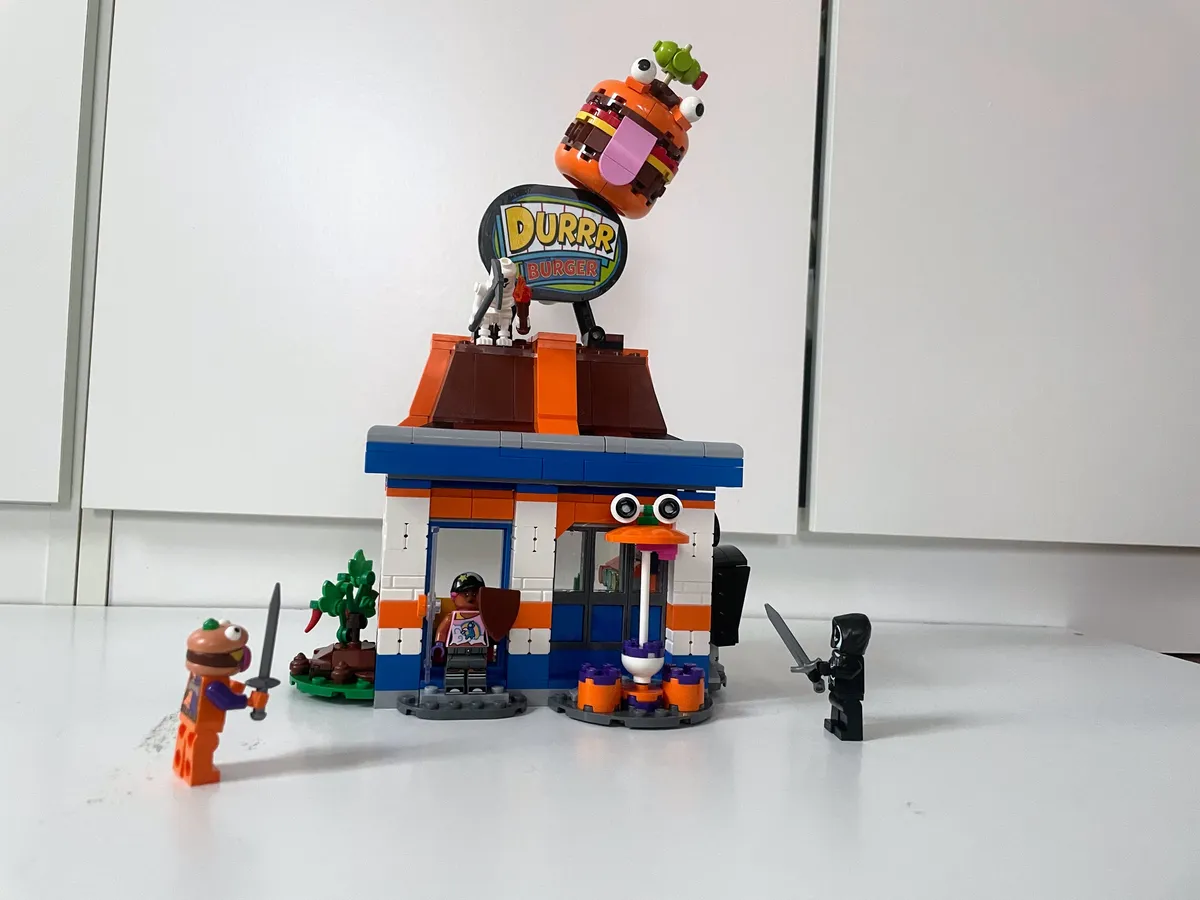 Fertiges LEGO Durrr Burger Restaurant