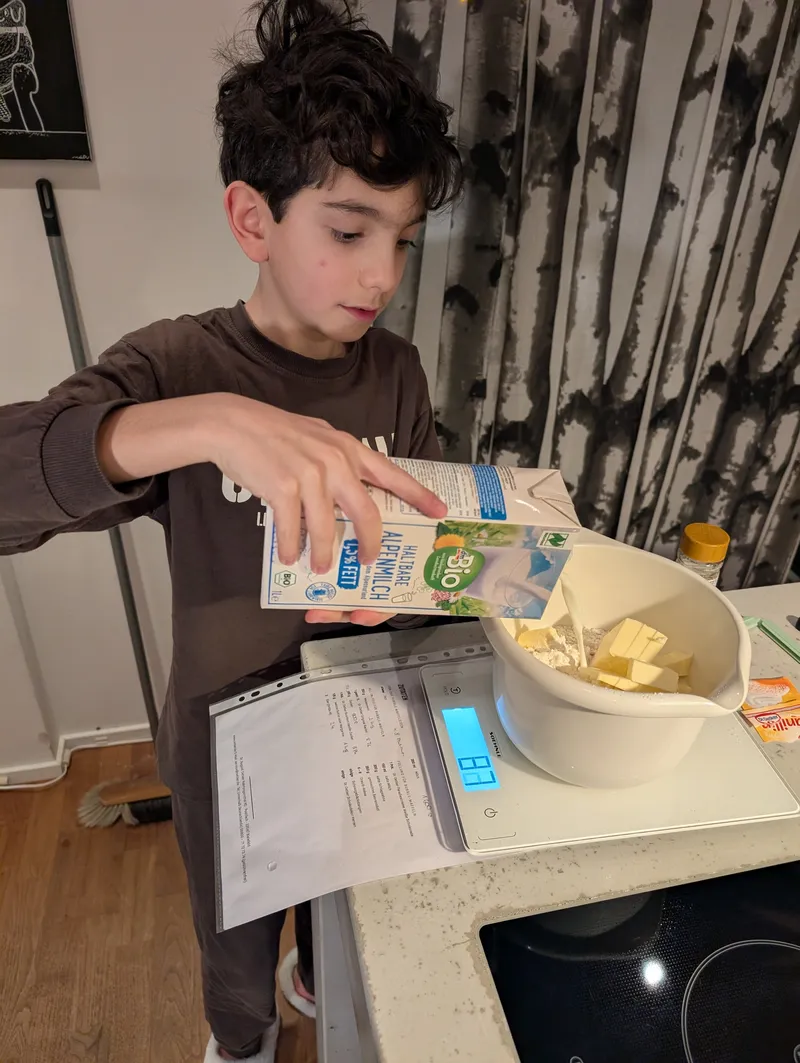 Waffelteig anrühren